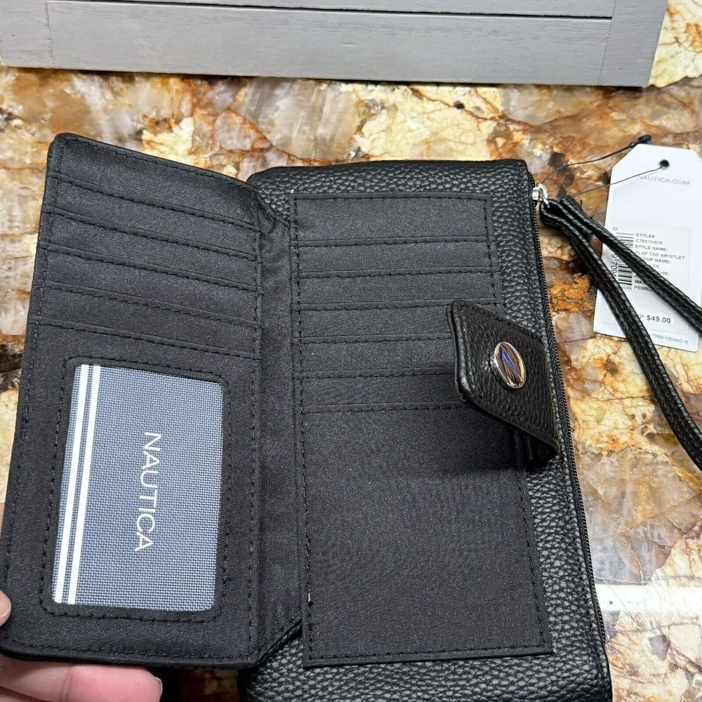 Nautica Pebbled Flap Tab Wristlet Wallet Black- New - Picture 4 of 6